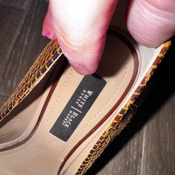 White House Black Market Olivia Whiskey Brown Stiletto Pumps! size 8 - Picture 3 of 8